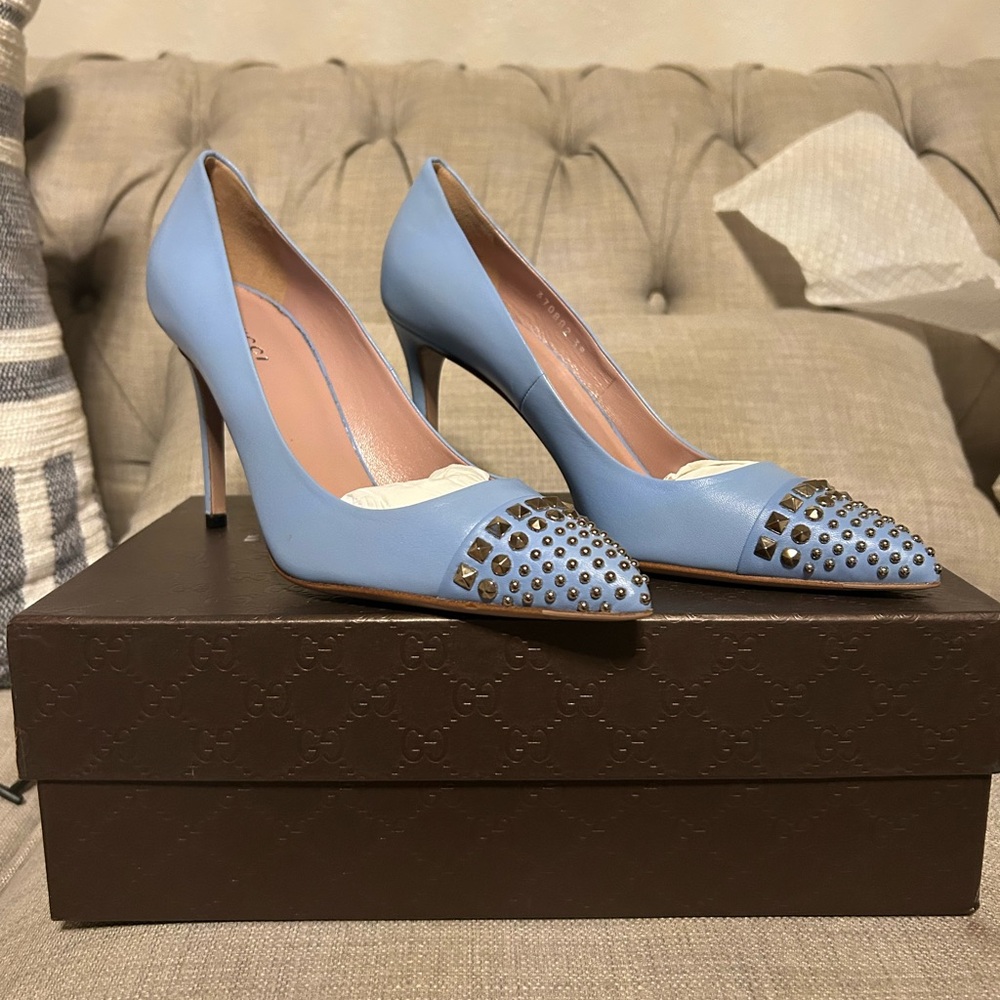 Mineral blue Gucci heals